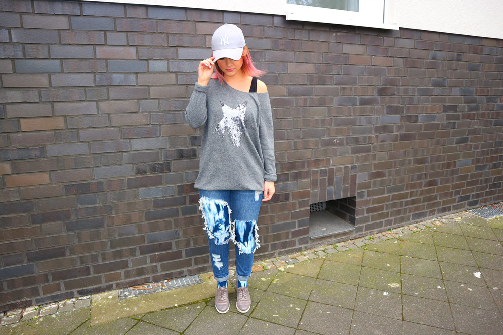 Kompressionsstrumpfhose mit Batikmuster von Juzo.
