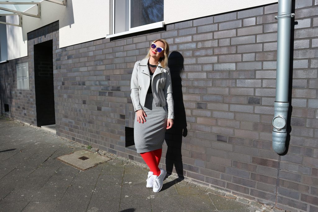 Ein Look mit der Juzo Expert in Happy Red