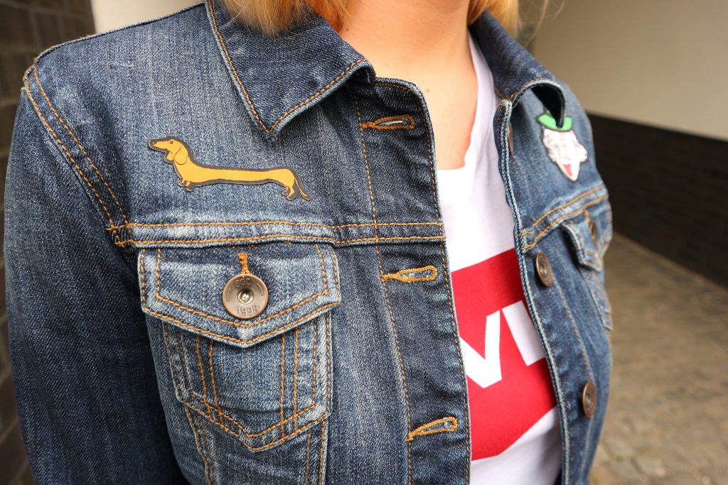 Jeansjacke mit Patches