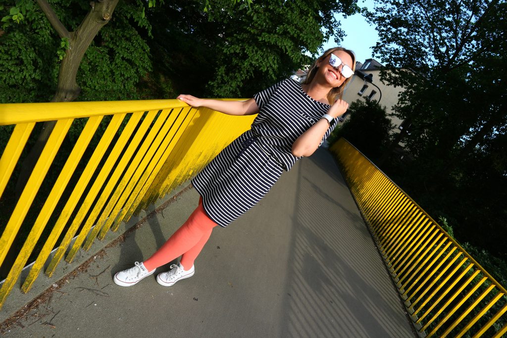 Ein Outfit mit Koralle von Medi
